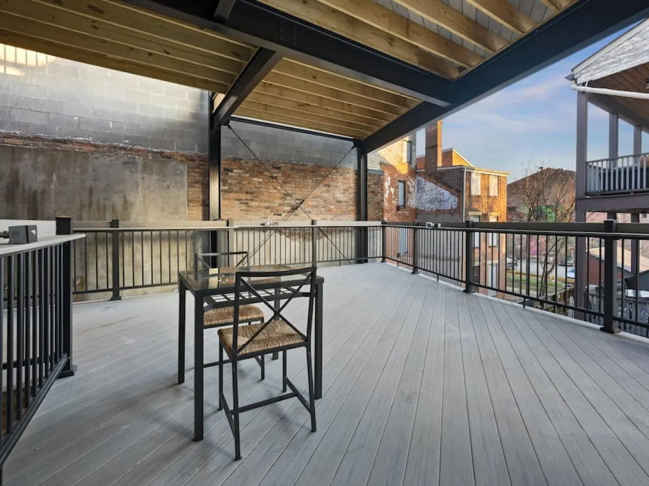 Findlay Suites -Explore OTR with an Outdoor Deck! 20