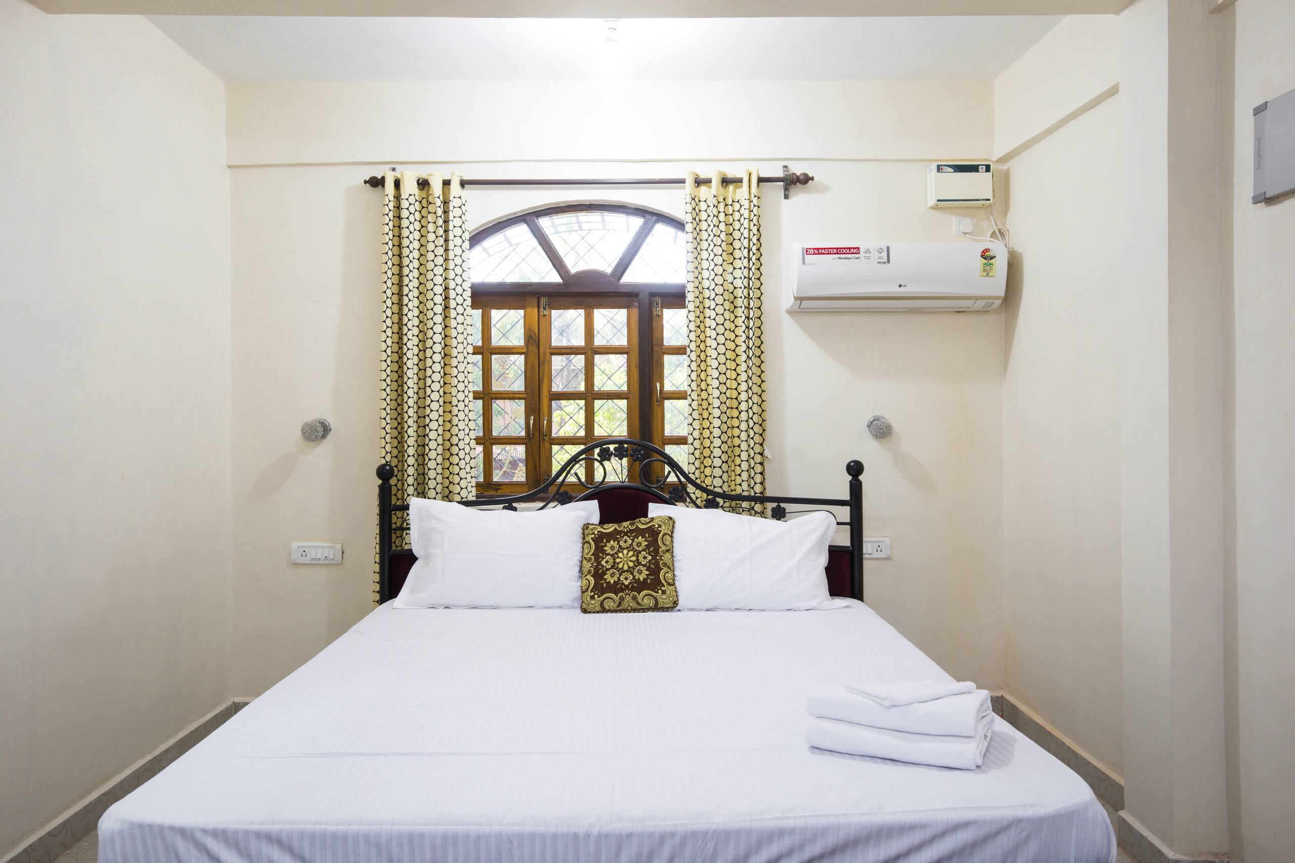Pinto villa- 4 BHK Portuguese Villa in Aldona Goa 22