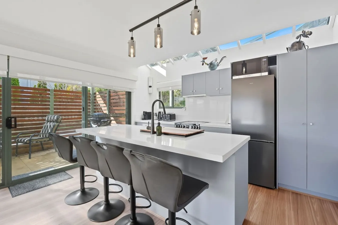 Lindisfarne Townhouse, Hot Tub & River Views 15