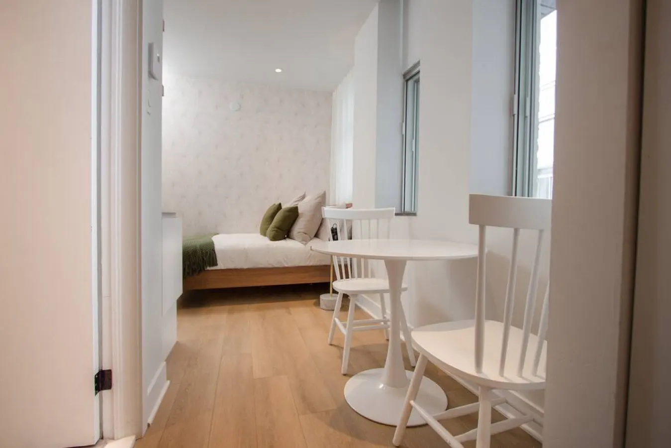 Studio6/Plateau/St-Denis/Terraces/SelfCheck-In/AC 9