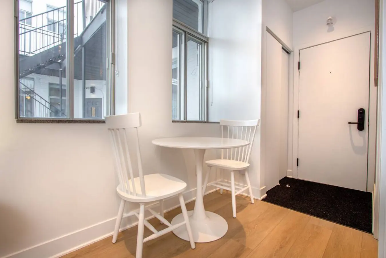 Studio6/Plateau/St-Denis/Terraces/SelfCheck-In/AC 10