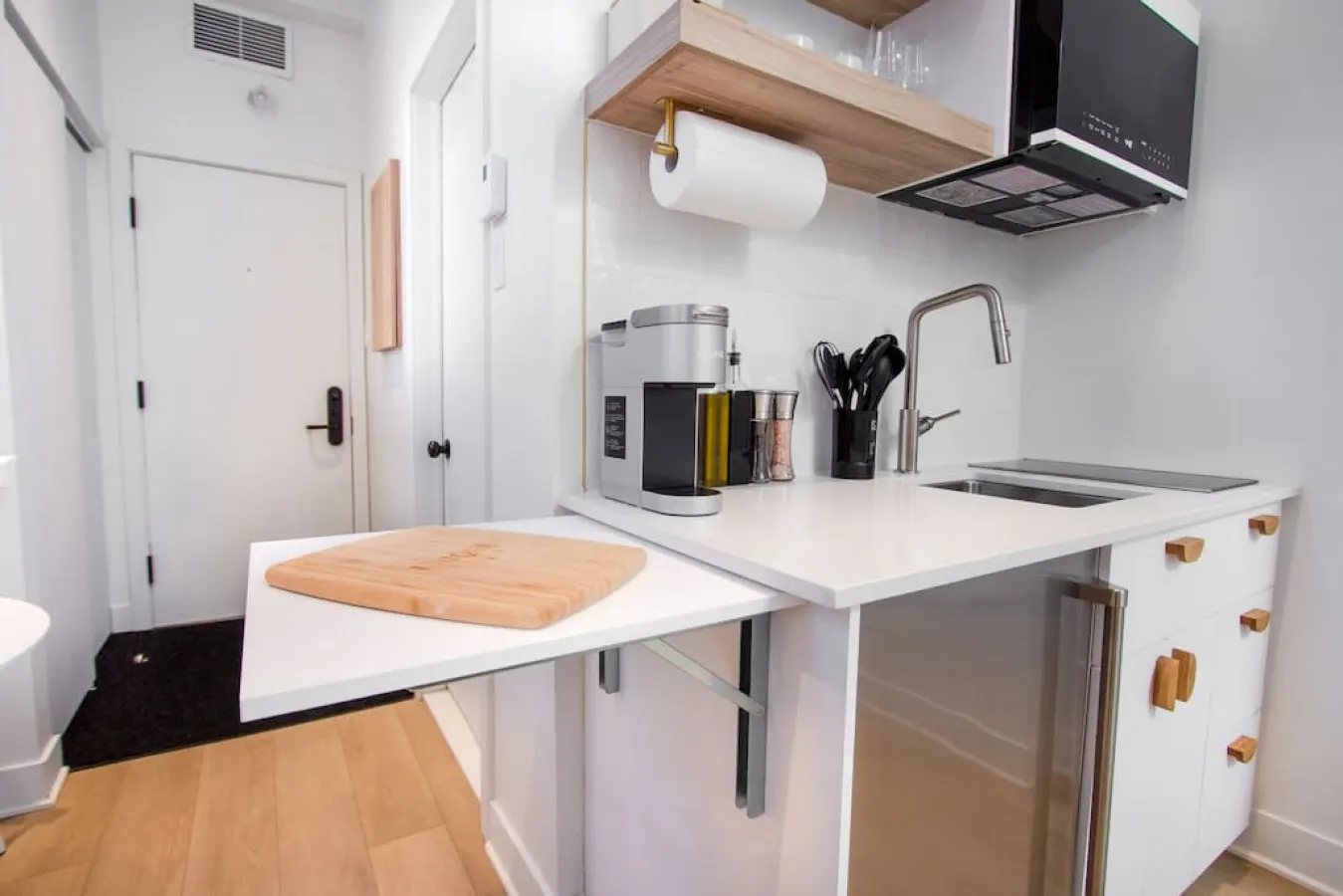 Studio6/Plateau/St-Denis/Terraces/SelfCheck-In/AC 12