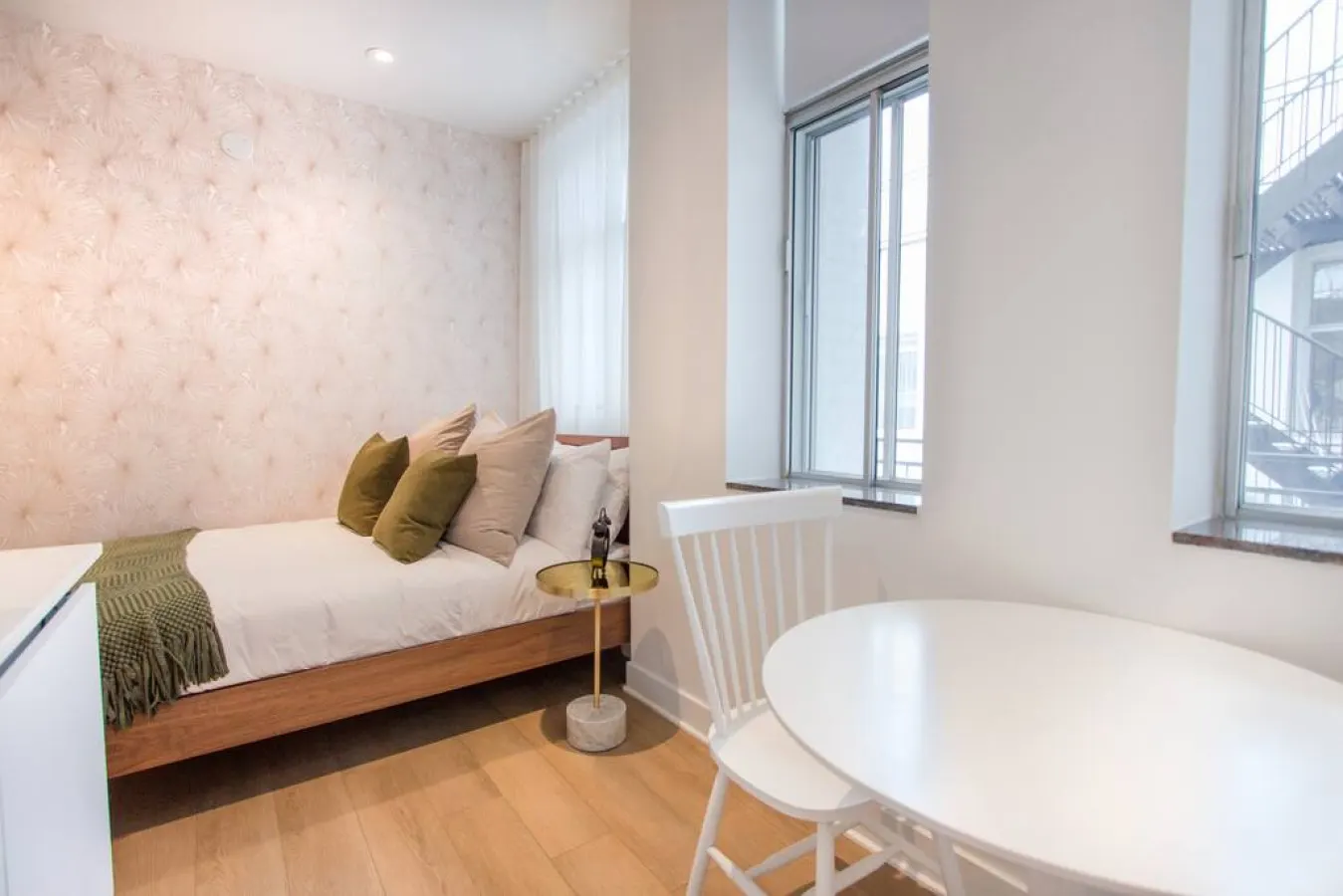 Studio6/Plateau/St-Denis/Terraces/SelfCheck-In/AC 8