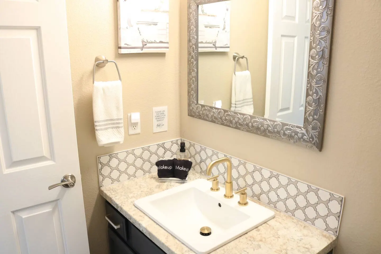 Condo with Waterfront / Golf Course view 13