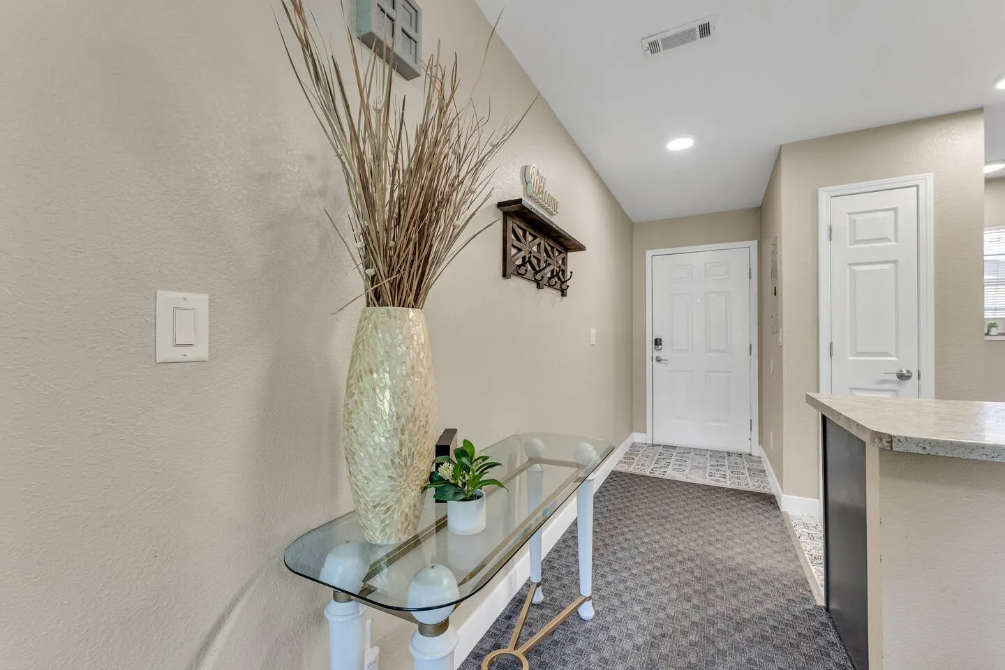 Condo with Waterfront / Golf Course view 19