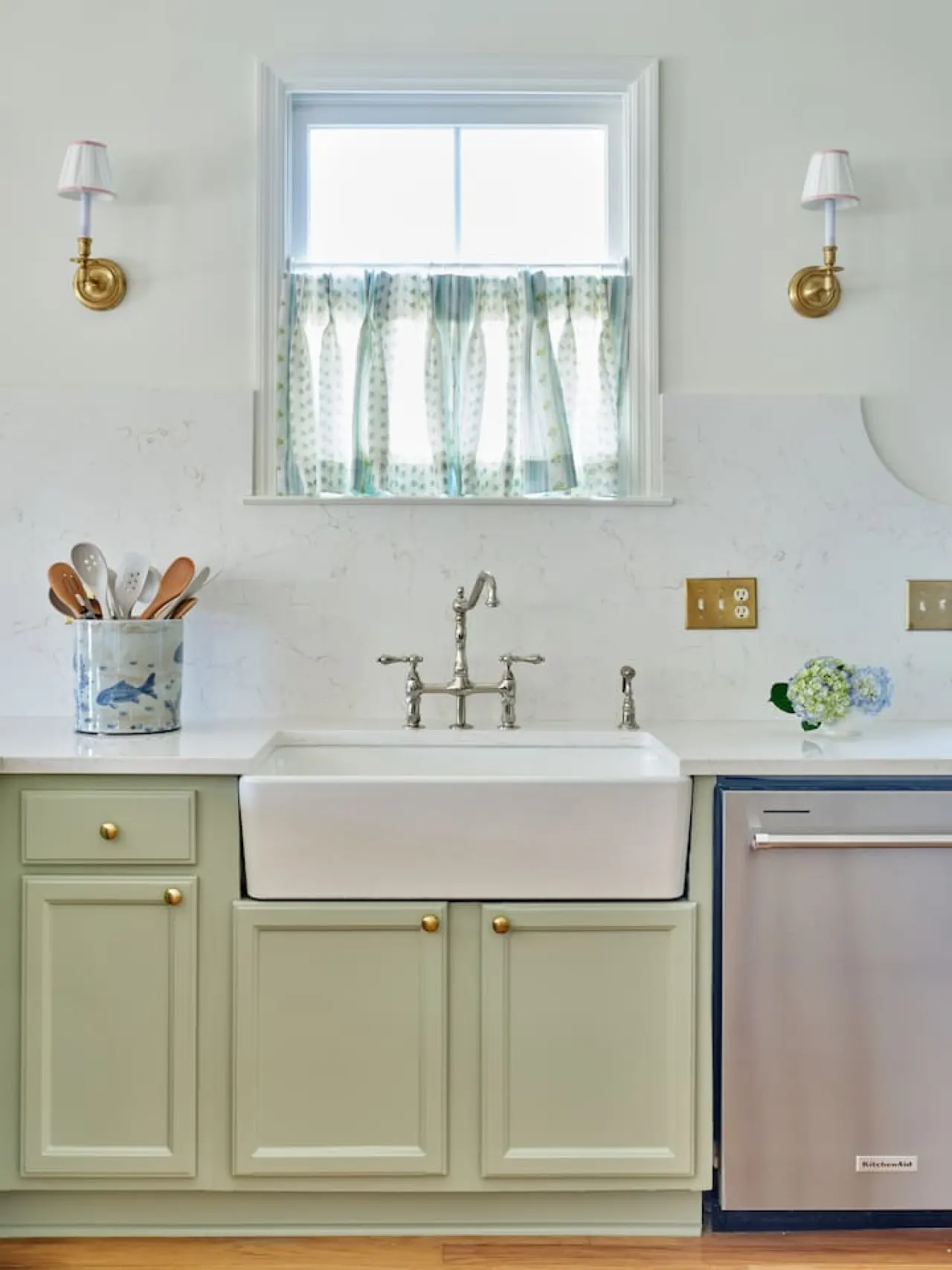 Luxe Designer Home Steps from Beaufort Waterfront 7