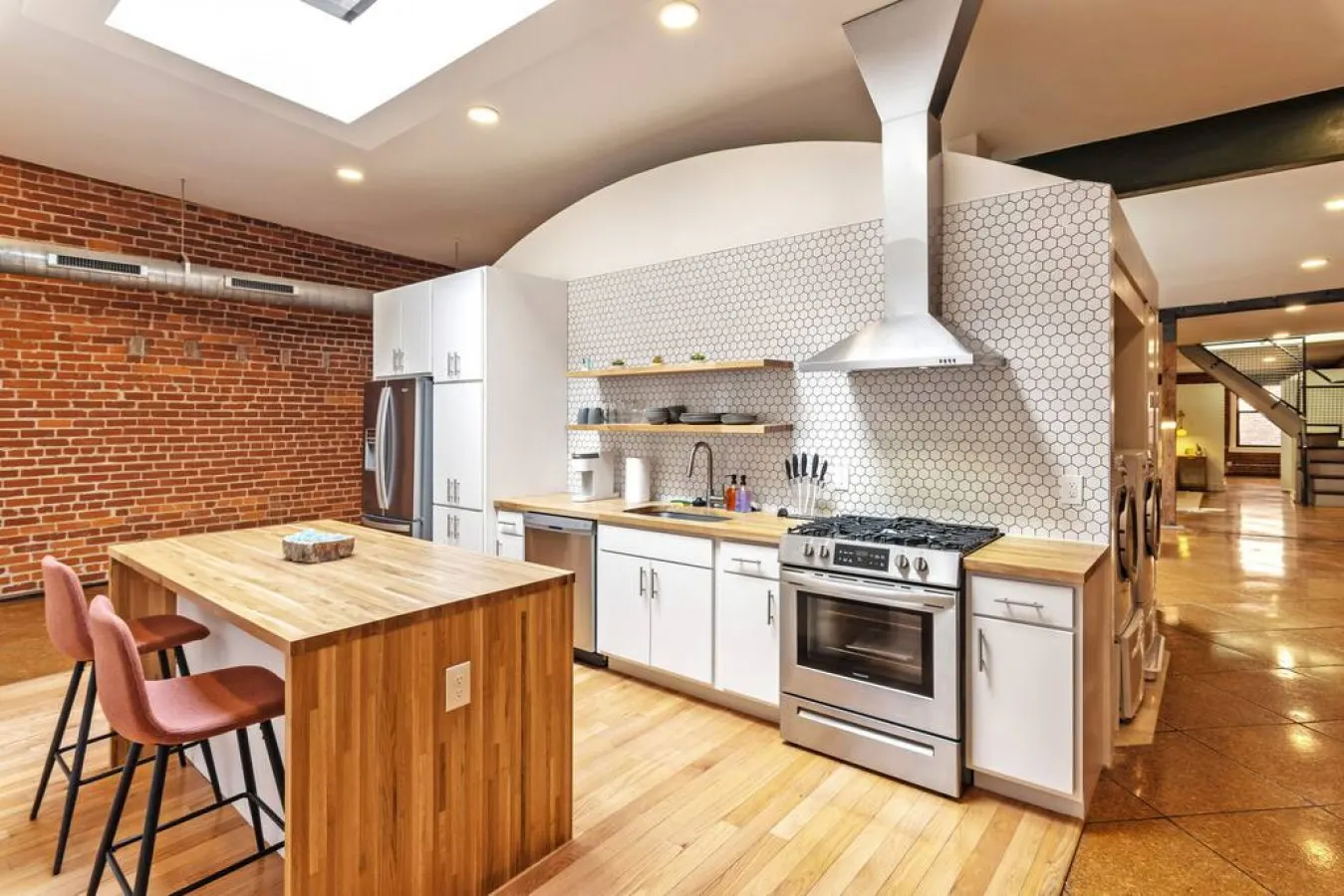 Deluxe 3BR Loft Walkable to Everything Downtown — foto 2
