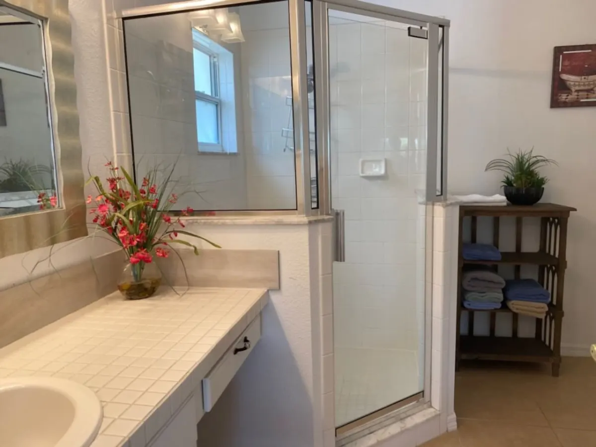 Charming 3-Bedroom Villa with Private Pool in Southern Dunes Golf & Country Club 9