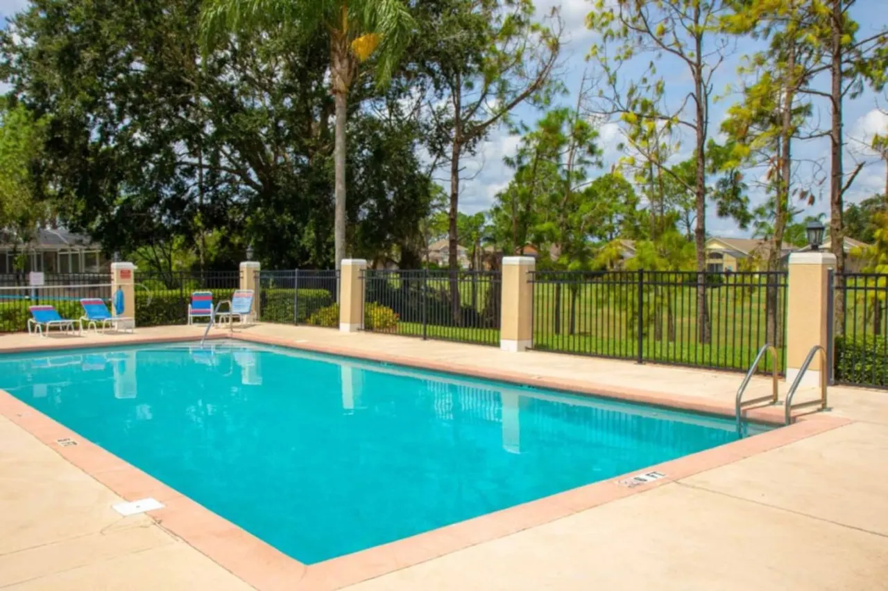 Charming 3-Bedroom Villa with Private Pool in Southern Dunes Golf & Country Club 16
