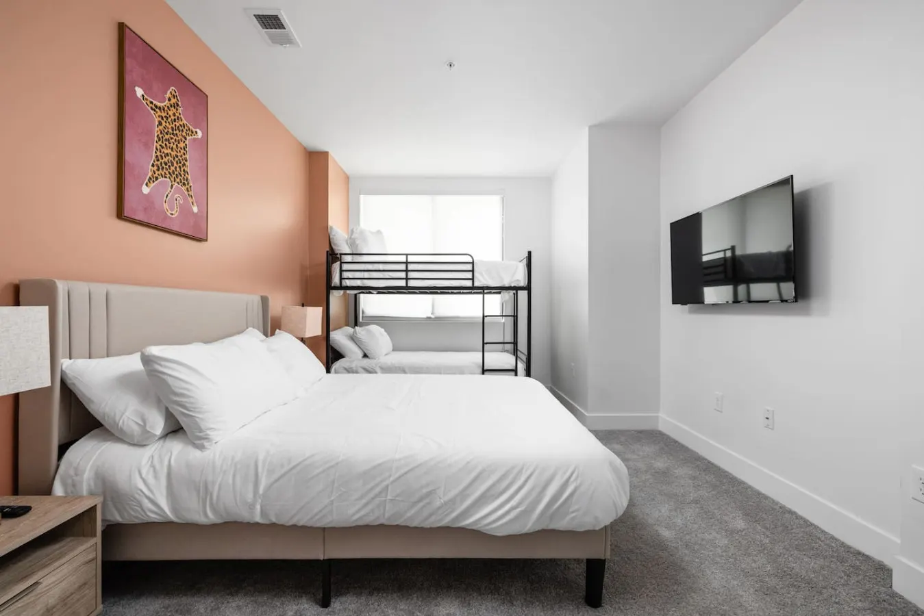 Insane Massive Modern Townhome: Parking+Pool+Lounge 18