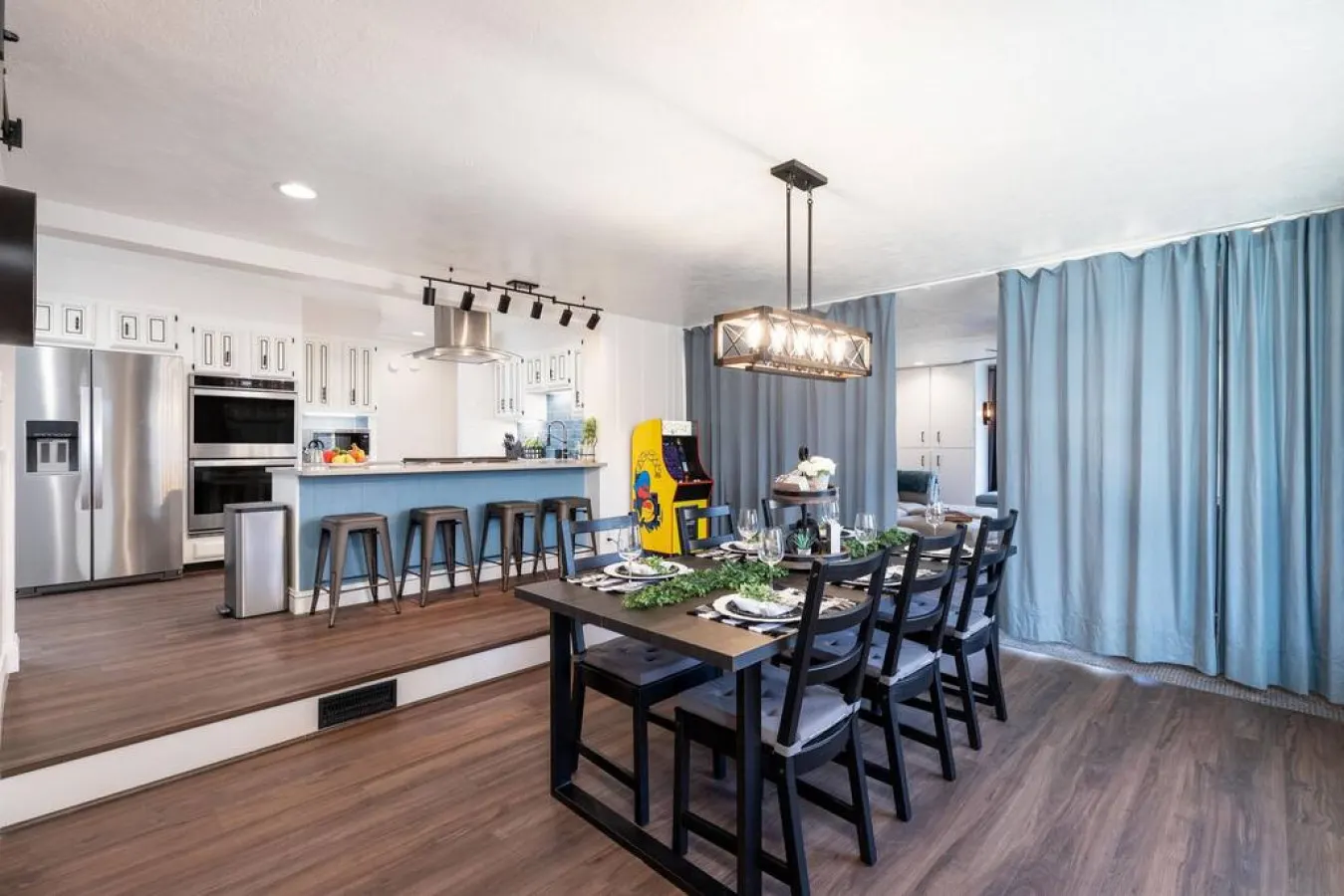 Furnished 3BR Near Downtown & SLC Airport Fiber WiFi, Garage + Backyard 11