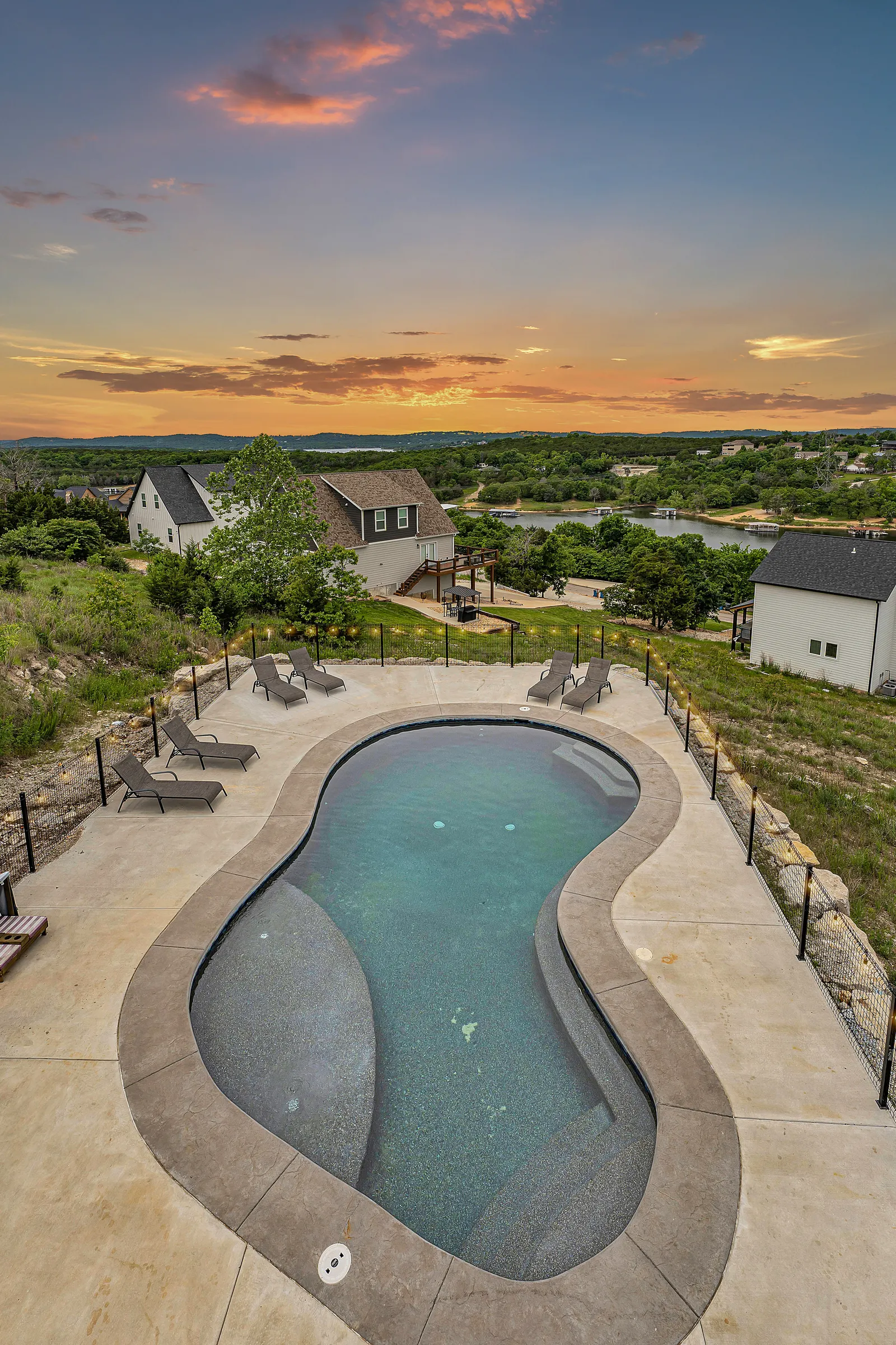 Private Pool*Lake View*Ping Pong, Arcade Game Room 4