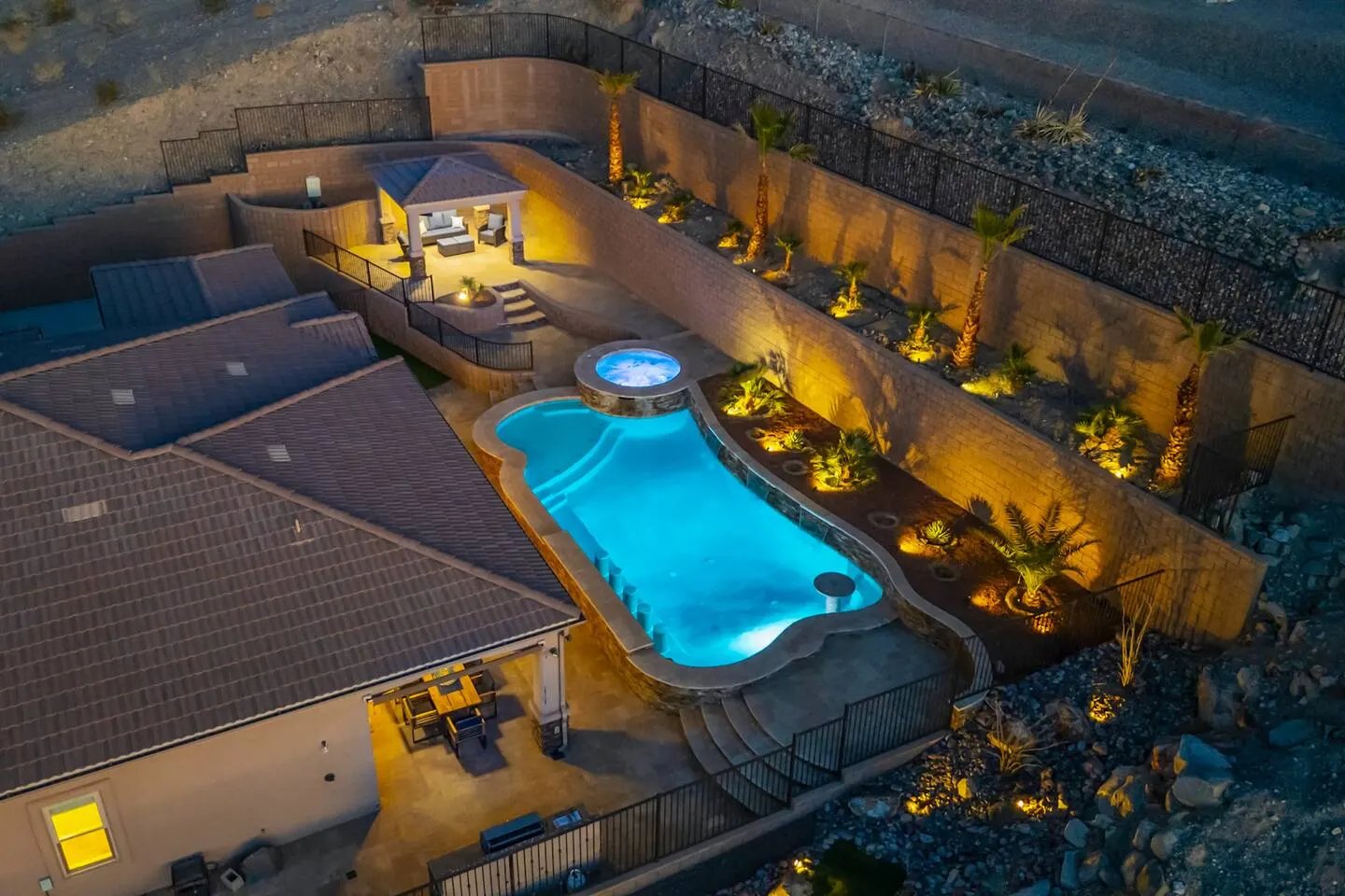 Grand Luxe | Pool+Spa| RV Garage | Starlink | BBQ — photo 2