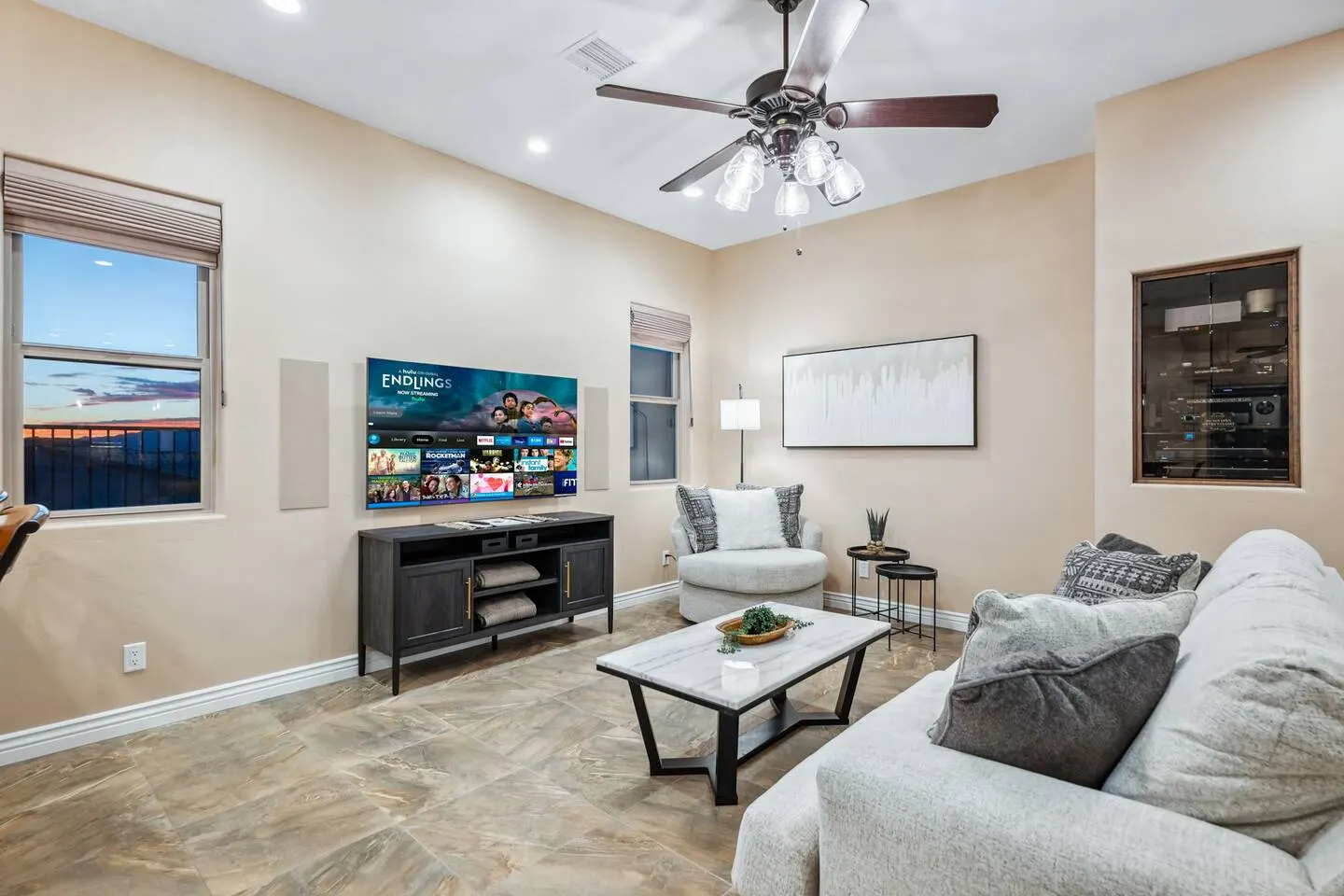 Grand Luxe Pool+Spa RV Garage Starlink BBQ 8