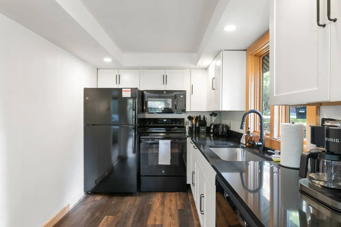 Chalet 1mi to Mount Snow with cinema and hot tub 15