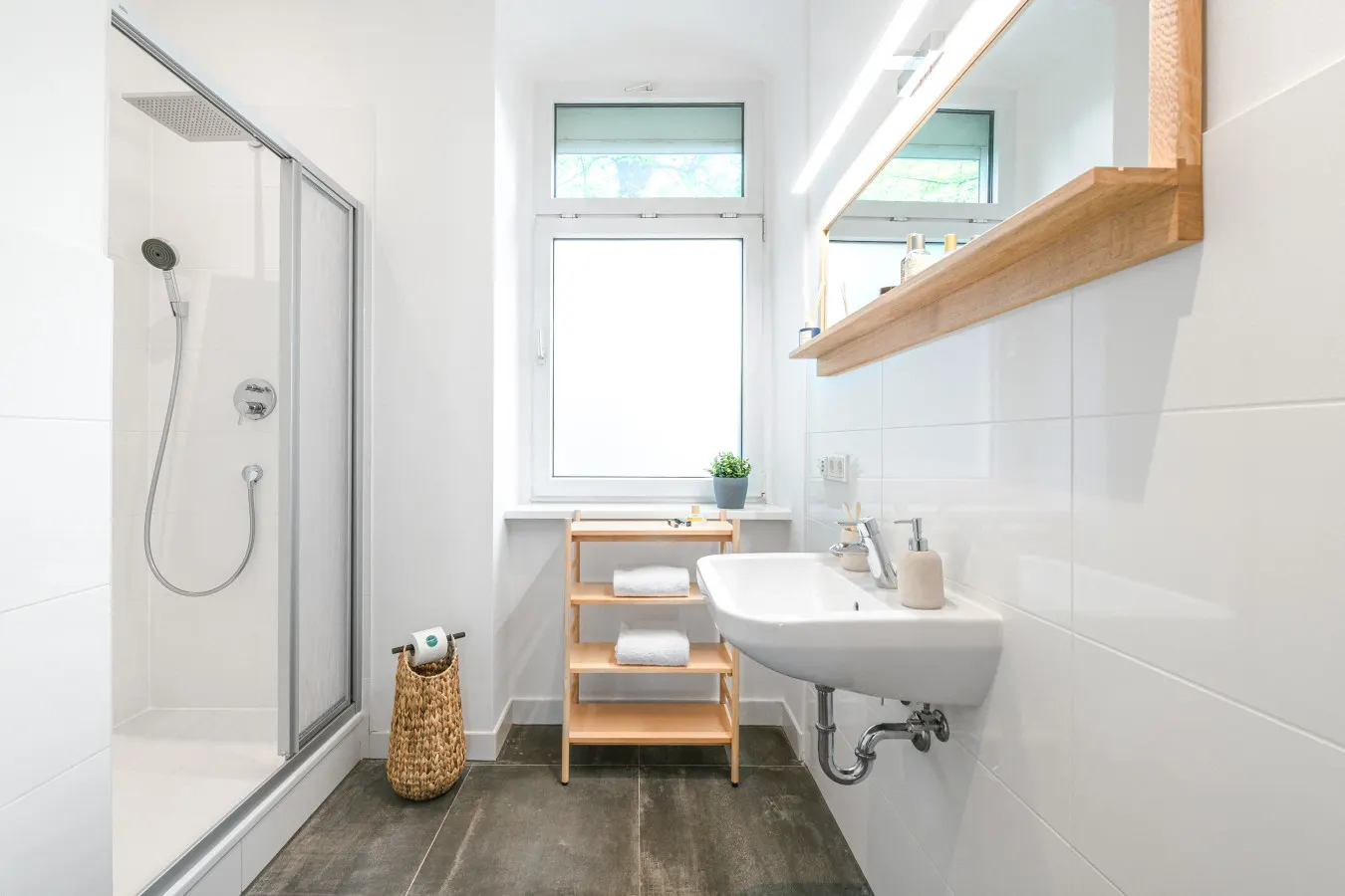 One-Bedroom Apartment in Friedrichshain (LUME Two) 8