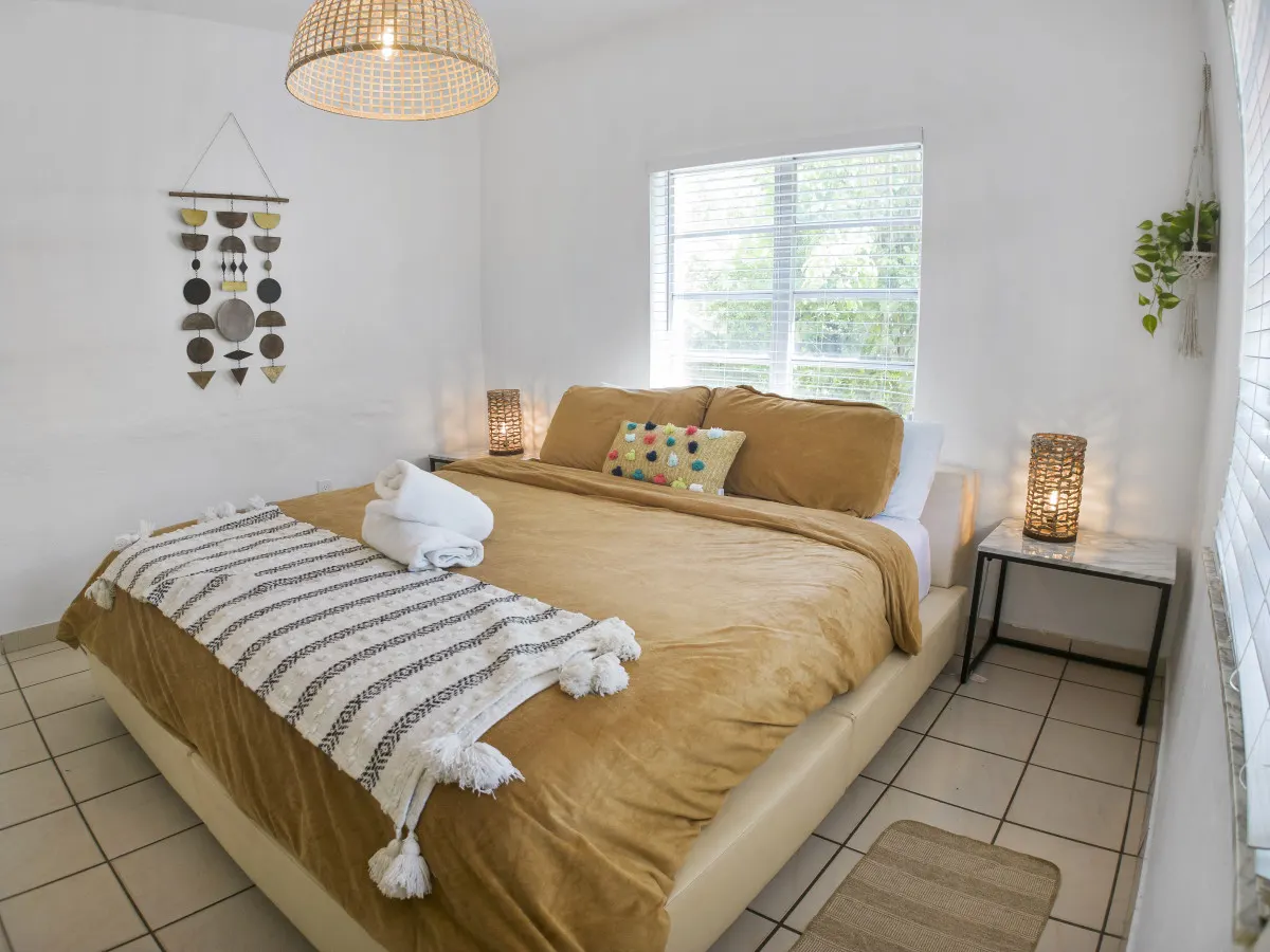 3BR Little Havana Walk to Calle Ocho Parking 10