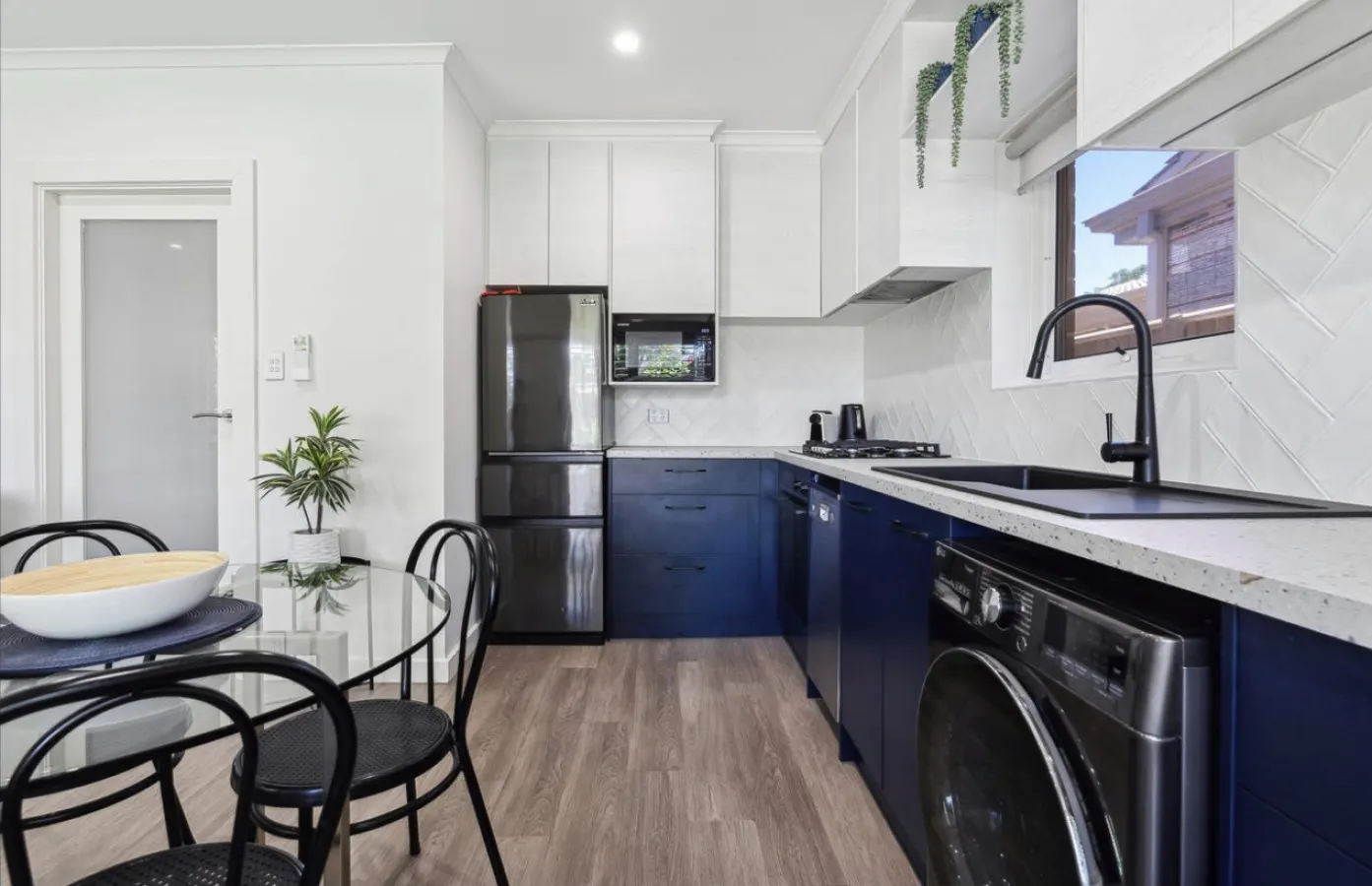 Toorak Gardens Studio — photo 3
