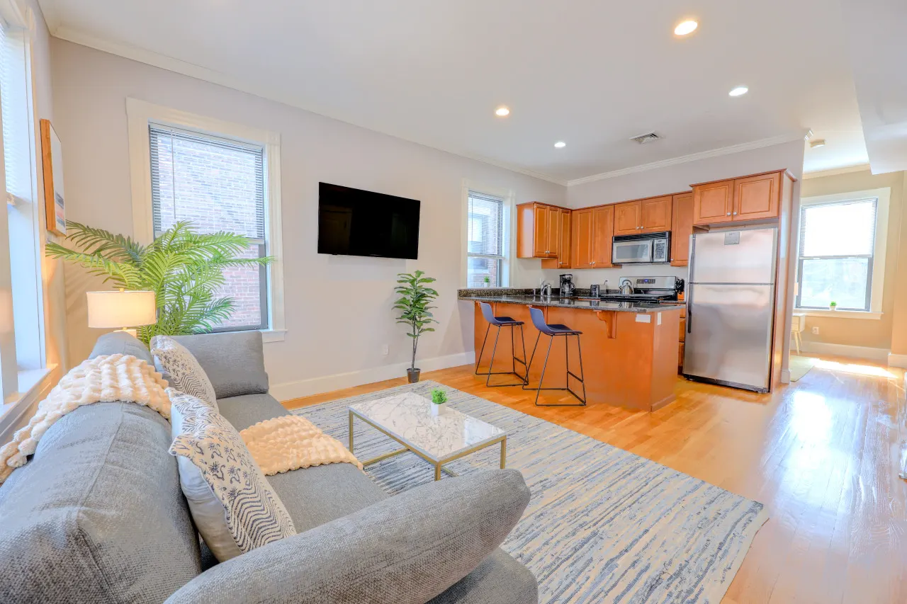 Cozy Fenway 1Br/1Ba | Close to Fenway Park! — photo 4