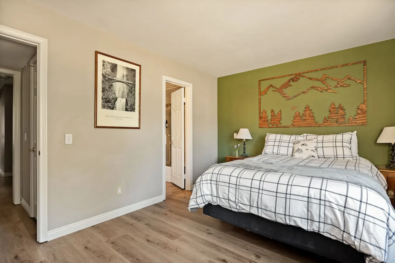 Nest At Moonridge, w/ Hot tub & Golf Course Views 16