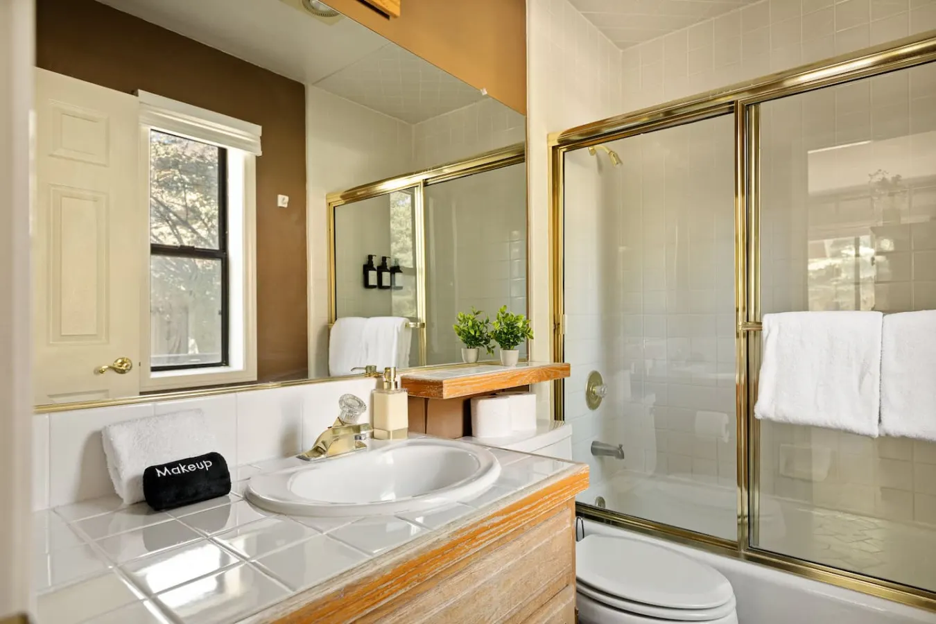 Nest At Moonridge, w/ Hot tub & Golf Course Views 17