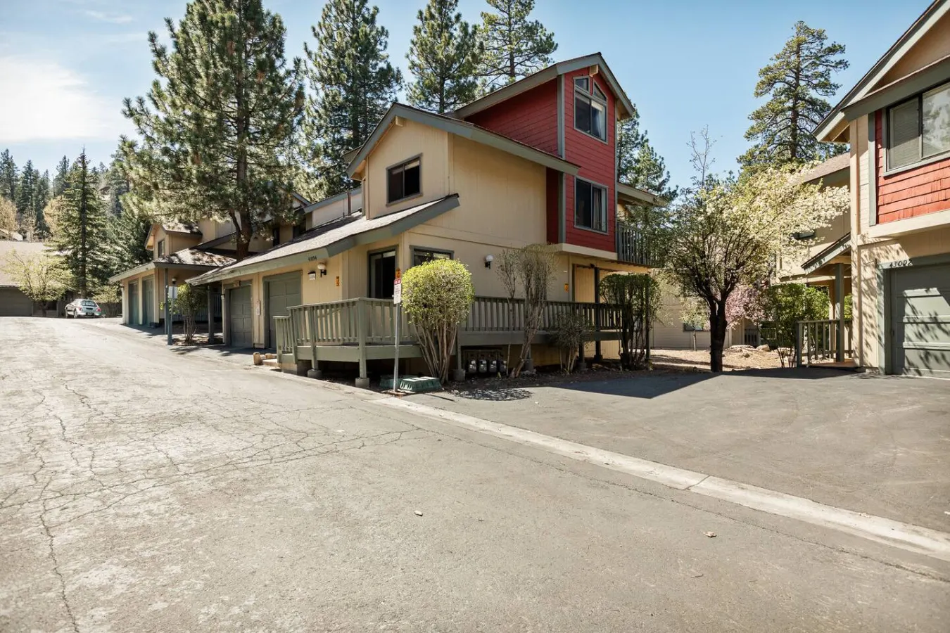 Nest At Moonridge, w/ Hot tub & Golf Course Views 7