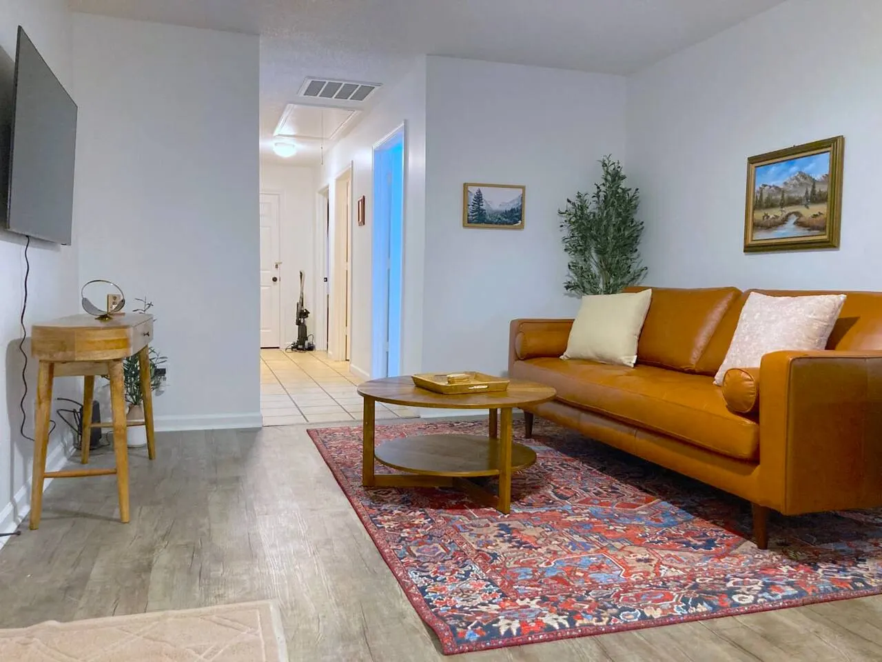 3 Bed 2 Bath Renovated Cozy Rustic Home