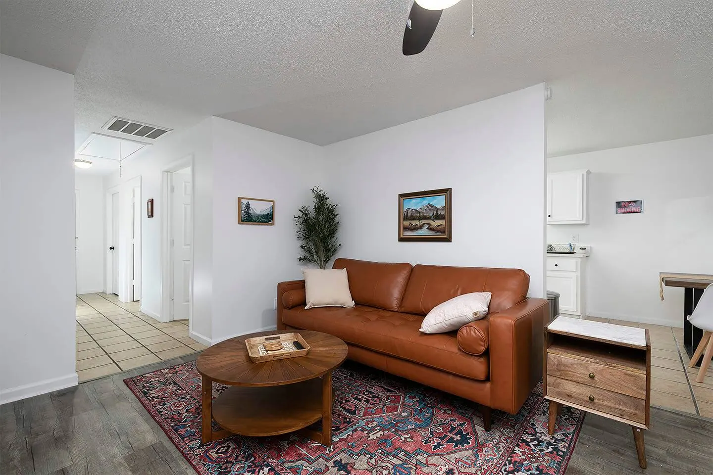 3 Bed 2 Bath Renovated Cozy Rustic Home — photo 4