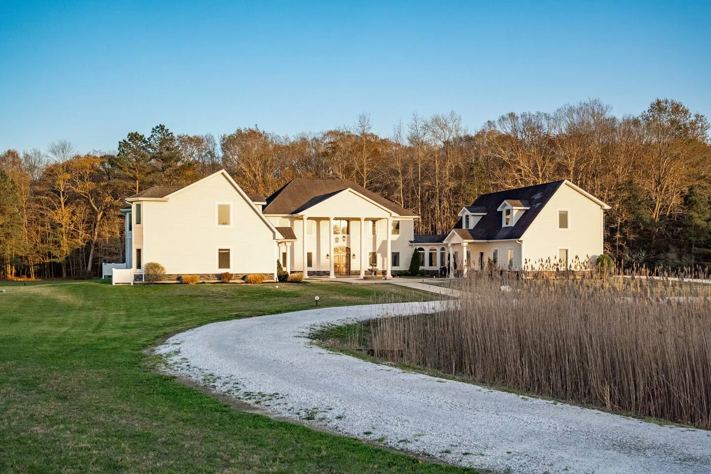 Lux Estate Mins to OCMD! Gym-GameRoom-FirePit-BBQ 17