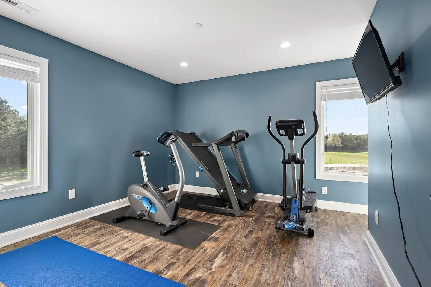 Lux Estate Mins to OCMD! Gym-GameRoom-FirePit-BBQ — photo 3