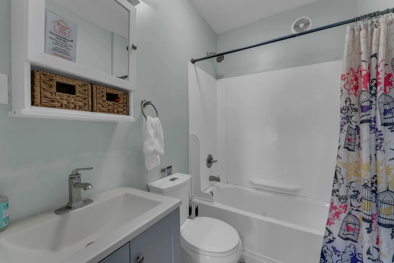 Pet-Friendly Solo Stay 5 Min to RTA P2014R1S 20