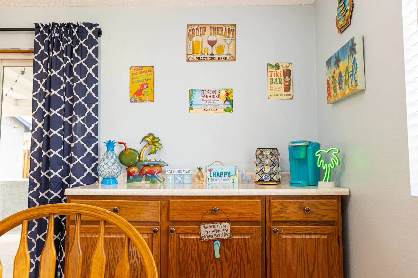 "Anchored Inn" Great Location Sleeps 12 BBQ 18