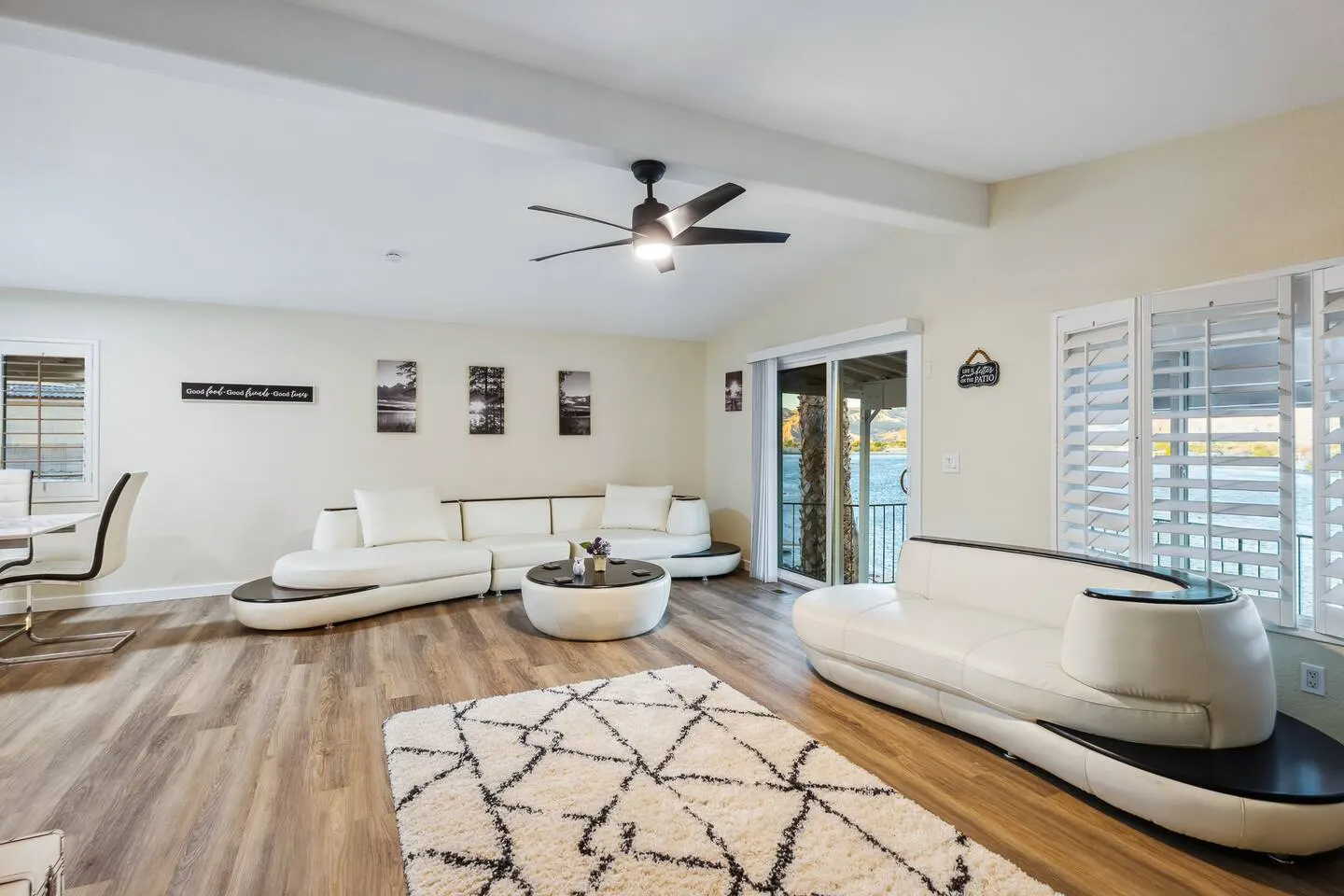 Horizon Villa 2bd 2ba Riverfront Game Room 12