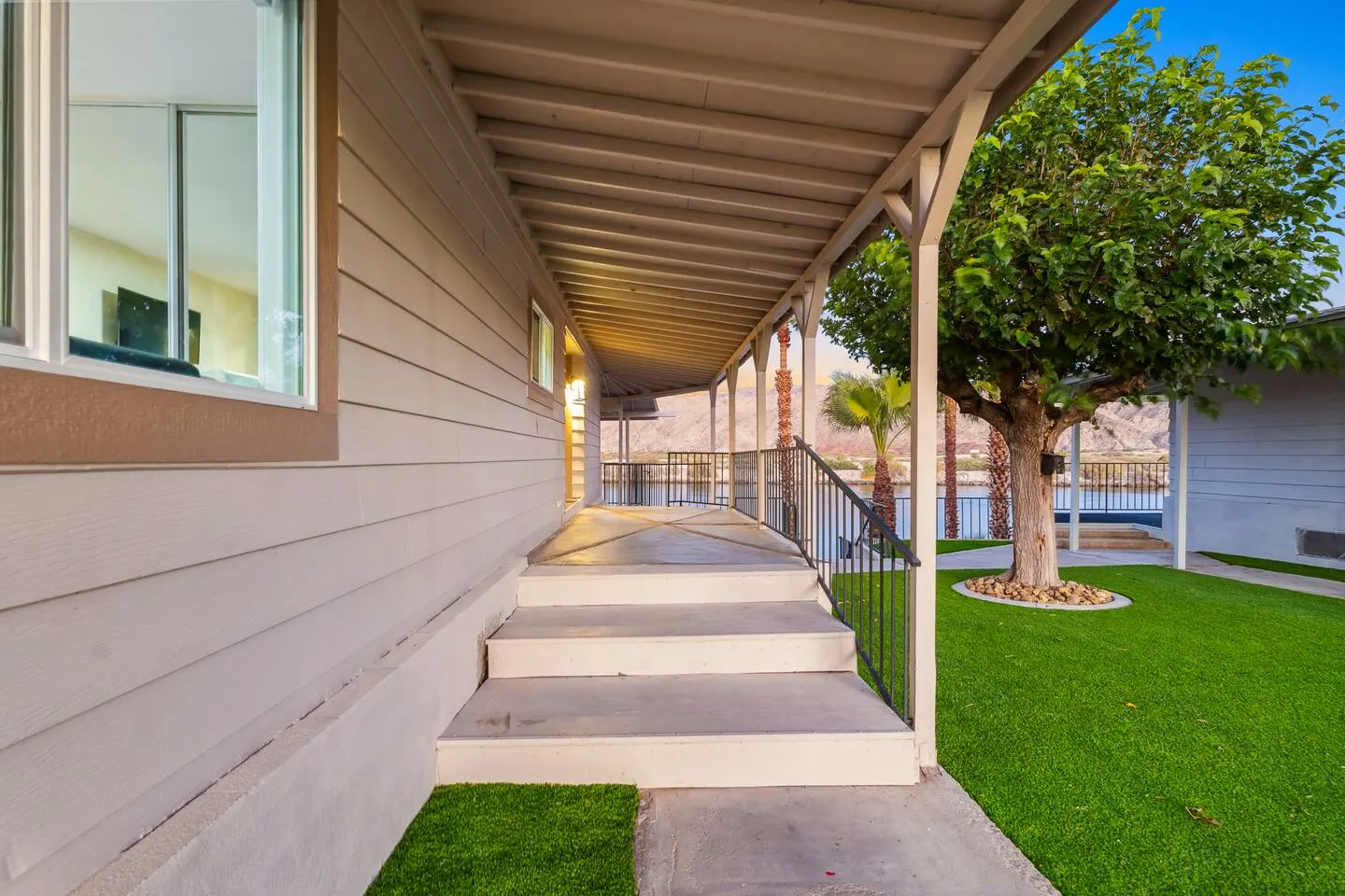 Horizon Villa 2bd 2ba Riverfront Game Room 7
