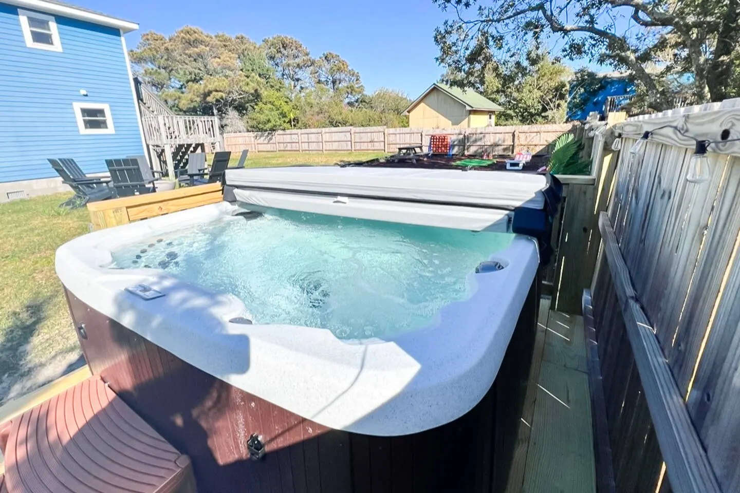 6BR Hot Tub Yard King Bed Pets Walk 2 Food 19