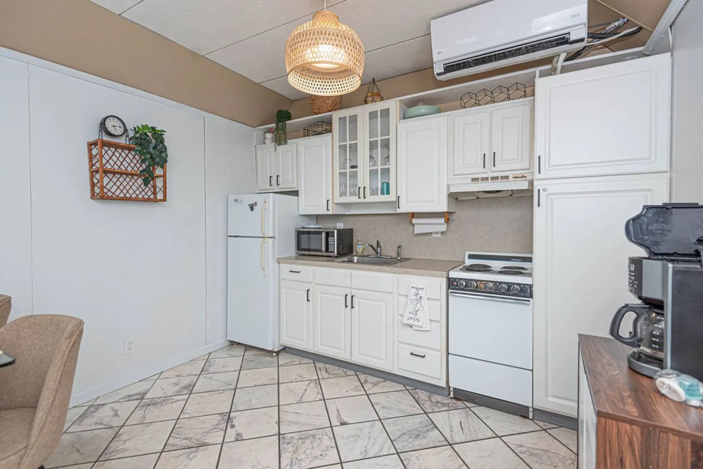 Walk to the Beach & Boardwalk! 2 BDR Family Condo! - Apartment 10