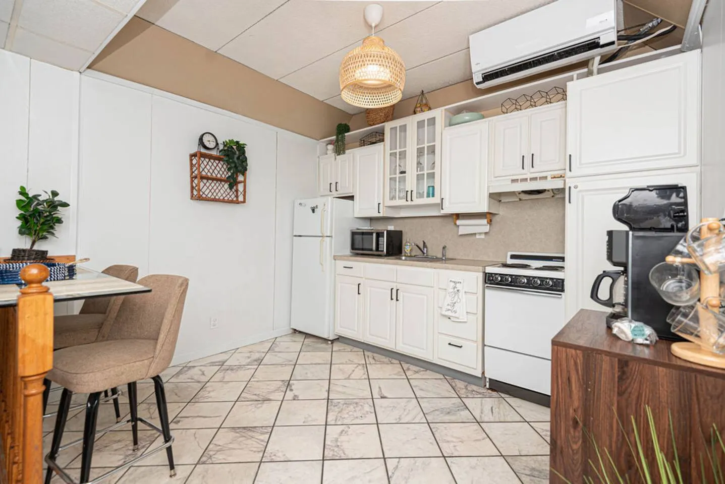 Walk to the Beach & Boardwalk! 2 BDR Family Condo! - Apartment 5