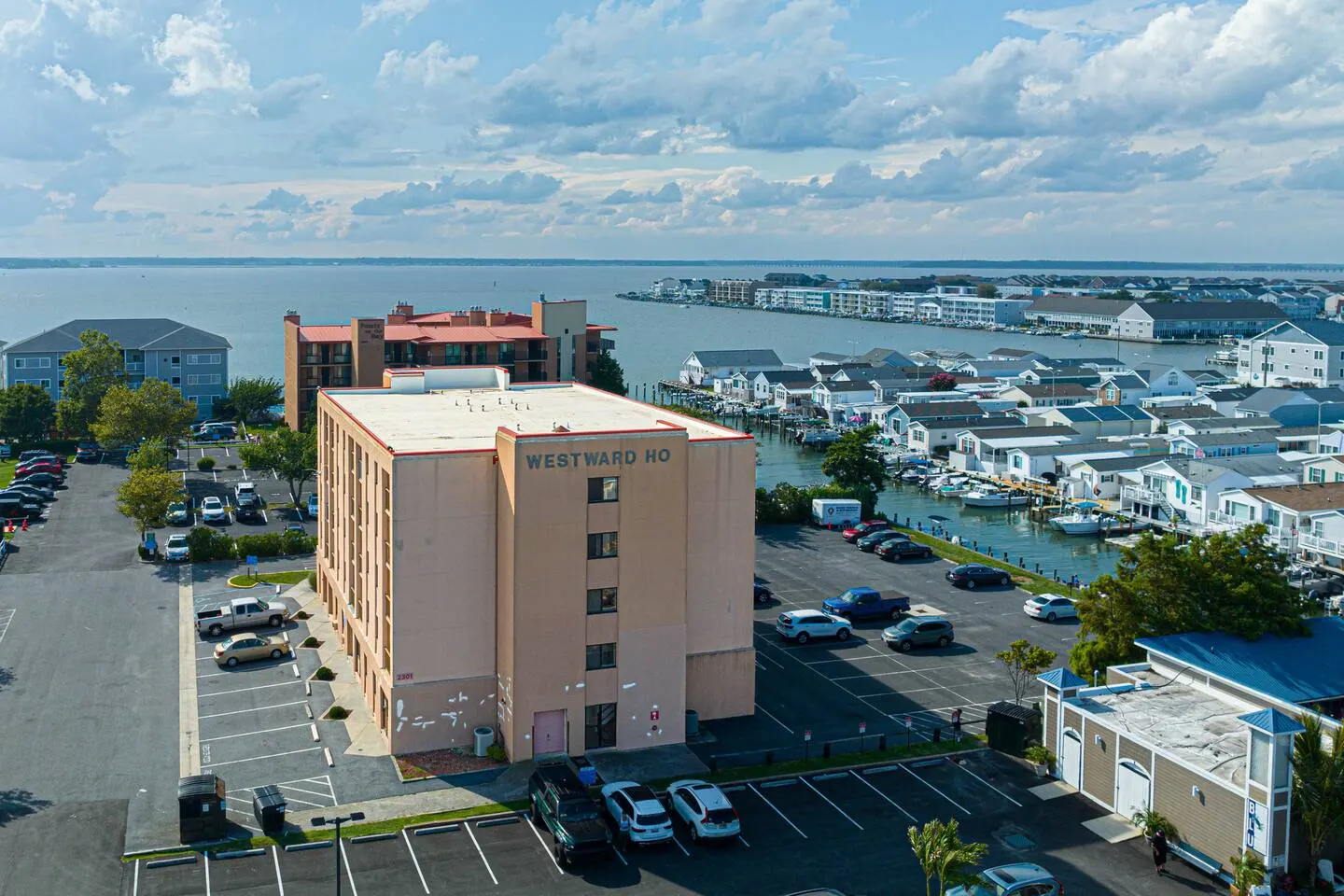 Walk to the Beach & Boardwalk! 2 BDR Family Condo! - Apartment 6
