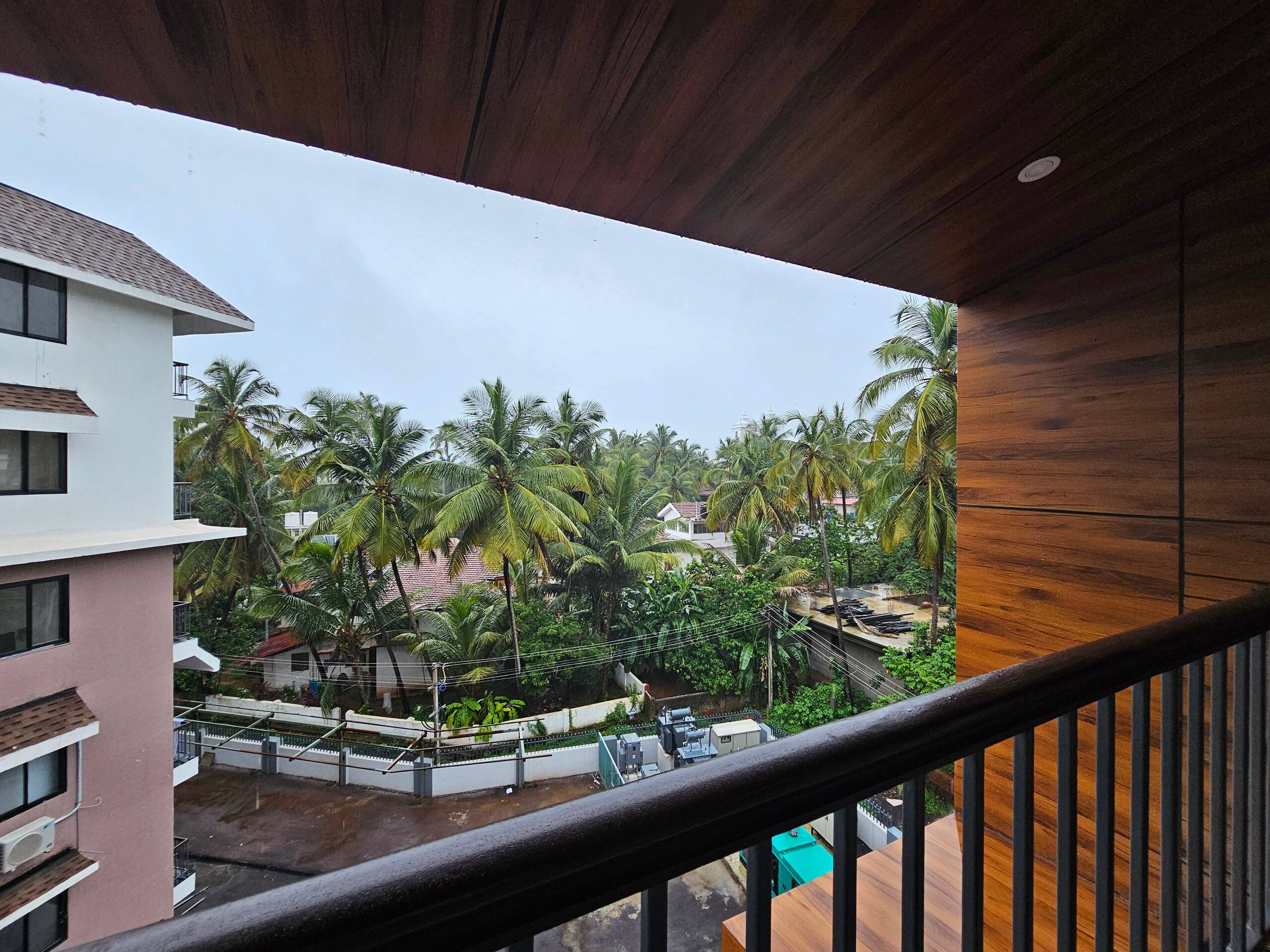 Candolim Luxe |Luxurious 1 BHK by Tarashi Homes 24
