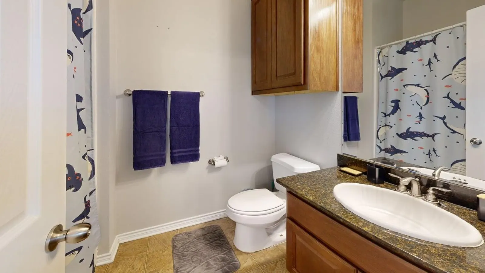University Place - 3.5 miles to Kyle Field, Pool access! 18