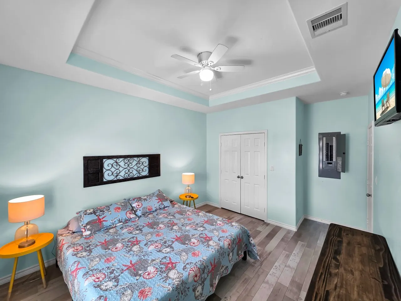 Anchors Away, Crystal Beach, Bolivar Peninsula, Sleeps 10, Fenced Back Yard, 3 Bedrooms, Play Set, Walk to Beach, In Tow 7