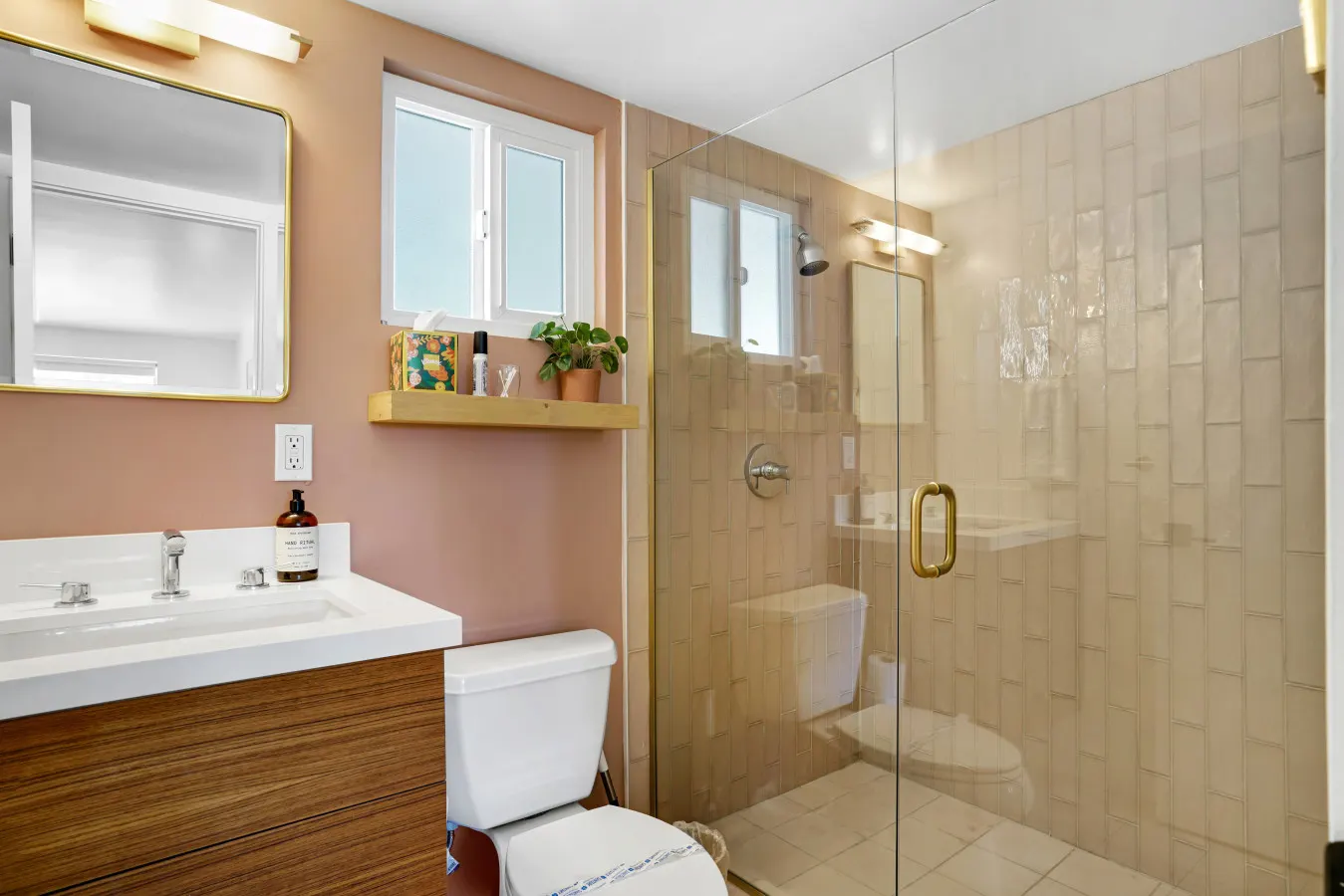 Villa Rosa: Mid Century, Luxury IW Community 16