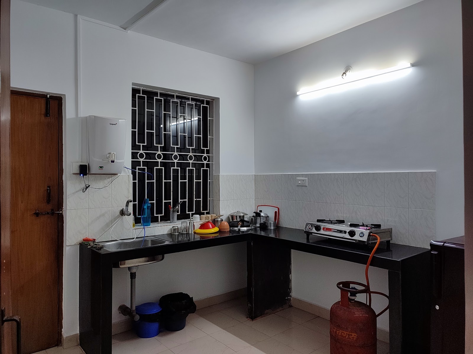 Breeze blows 02 - Cosy 2 BHK on Ground Floor 4