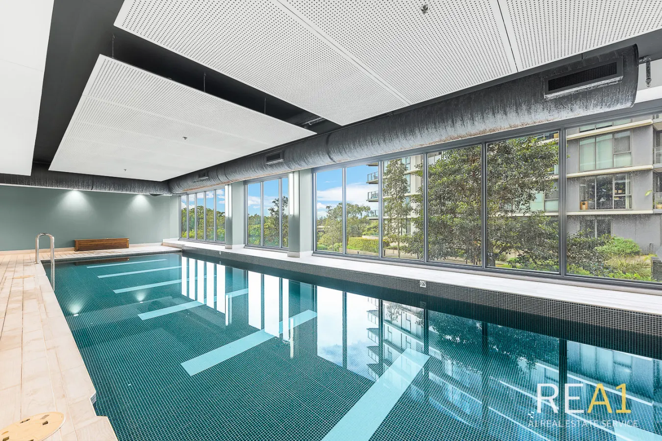 Wolli Creek 2BR Station, Airport, Pool + Parking 11
