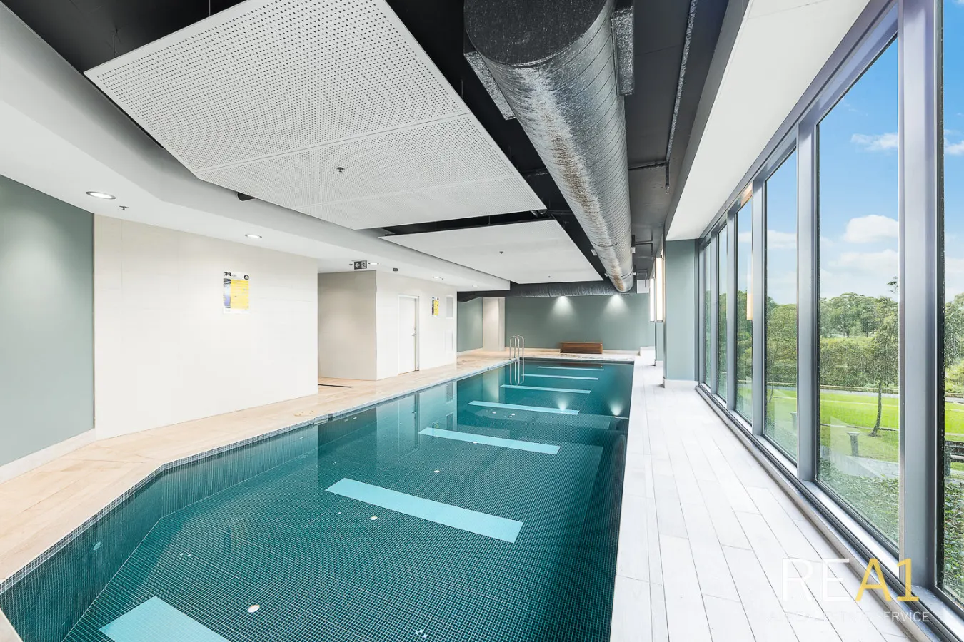 Wolli Creek 2BR Station, Airport, Pool + Parking 14