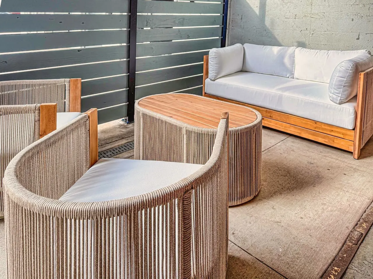 Jackson Ave Indoor-Outdoor Patio+2 Free parking 19