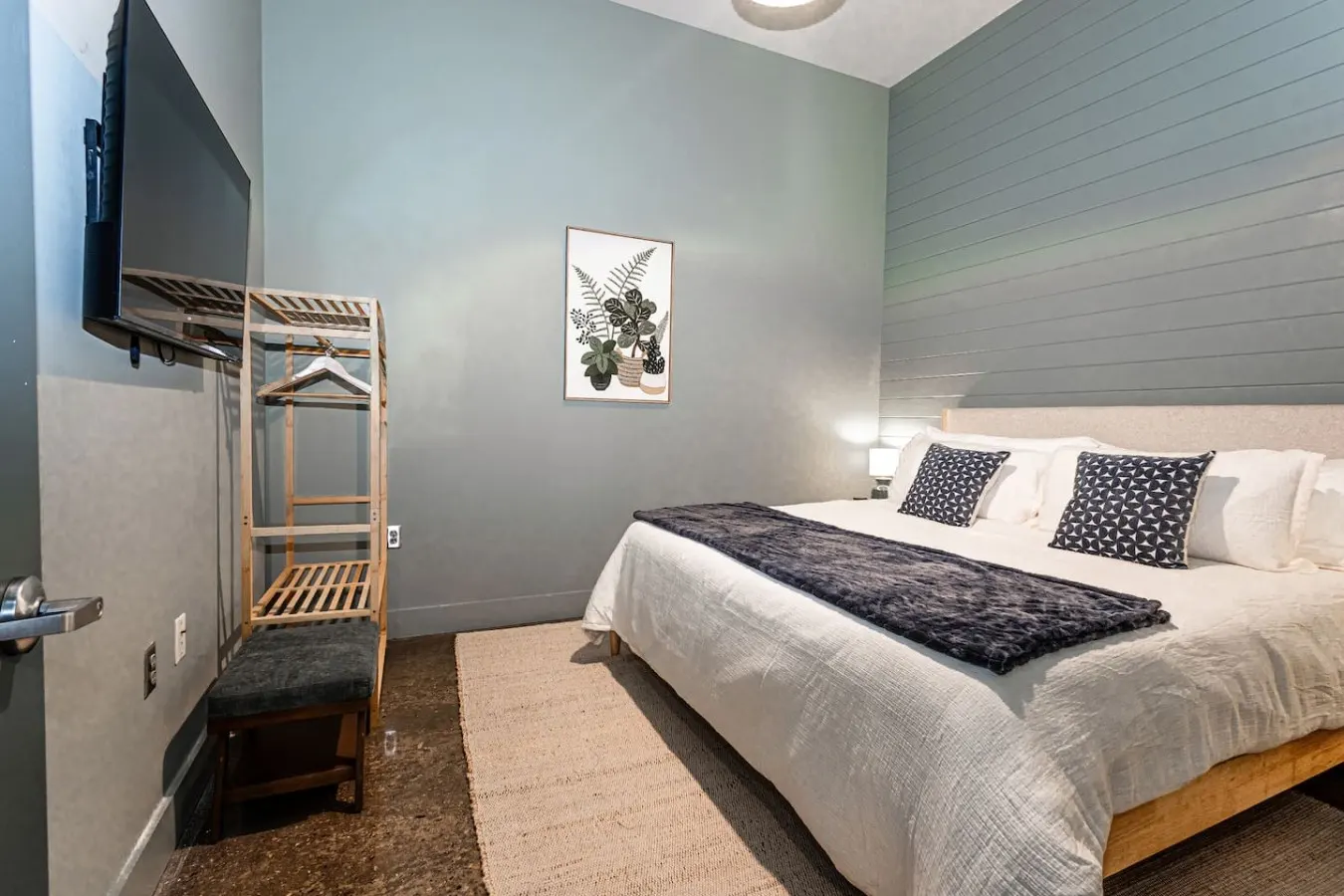 Jackson Ave | Indoor-Outdoor Patio+2 Free parking — photo 4