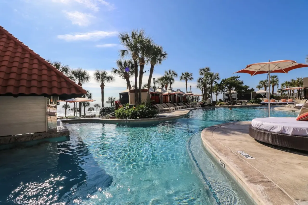 Gorgeous San Luis Condo! Amazing Pool & Amenities 2