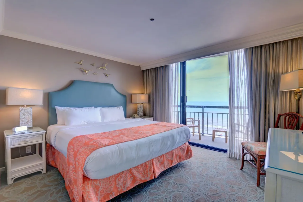 Gorgeous San Luis Condo! Amazing Pool & Amenities 18