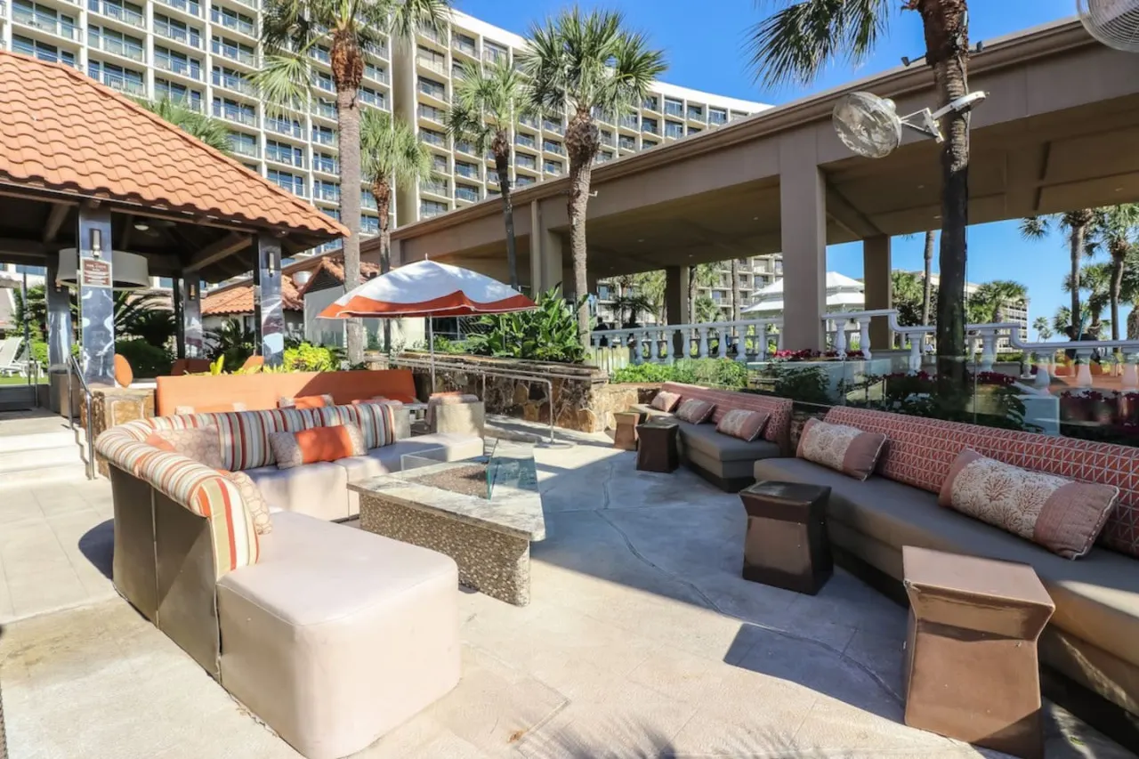 Gorgeous San Luis Condo! Amazing Pool & Amenities 6